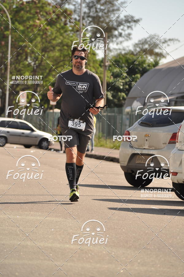 Buy your photos of the eventSantander Track&Field  Run Series - Shopping Vitria on Fotop