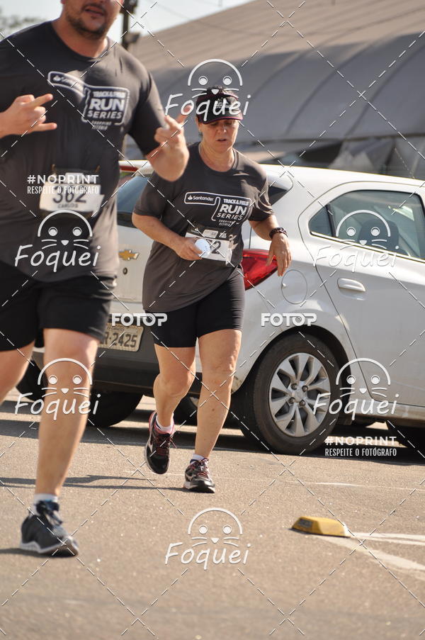 Buy your photos of the eventSantander Track&Field  Run Series - Shopping Vitria on Fotop