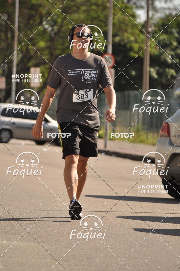 Buy your photos of the eventSantander Track&Field  Run Series - Shopping Vitria on Fotop