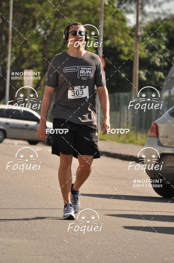 Buy your photos of the eventSantander Track&Field  Run Series - Shopping Vitria on Fotop