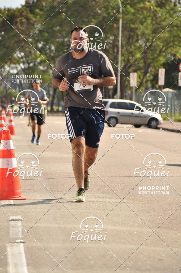 Buy your photos of the eventSantander Track&Field  Run Series - Shopping Vitria on Fotop