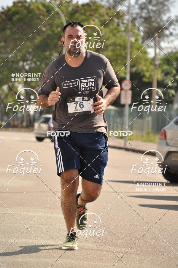 Buy your photos of the eventSantander Track&Field  Run Series - Shopping Vitria on Fotop