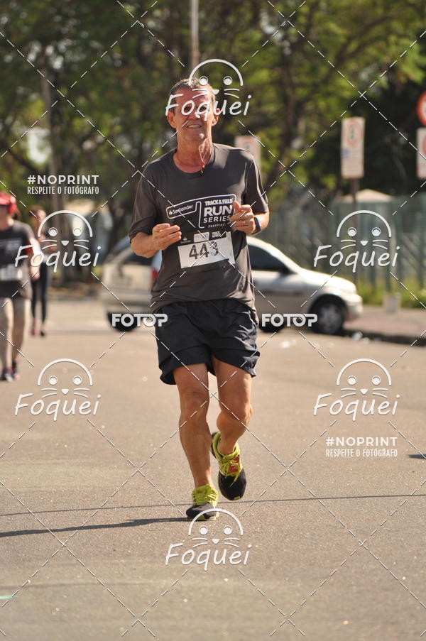 Buy your photos of the eventSantander Track&Field  Run Series - Shopping Vitria on Fotop