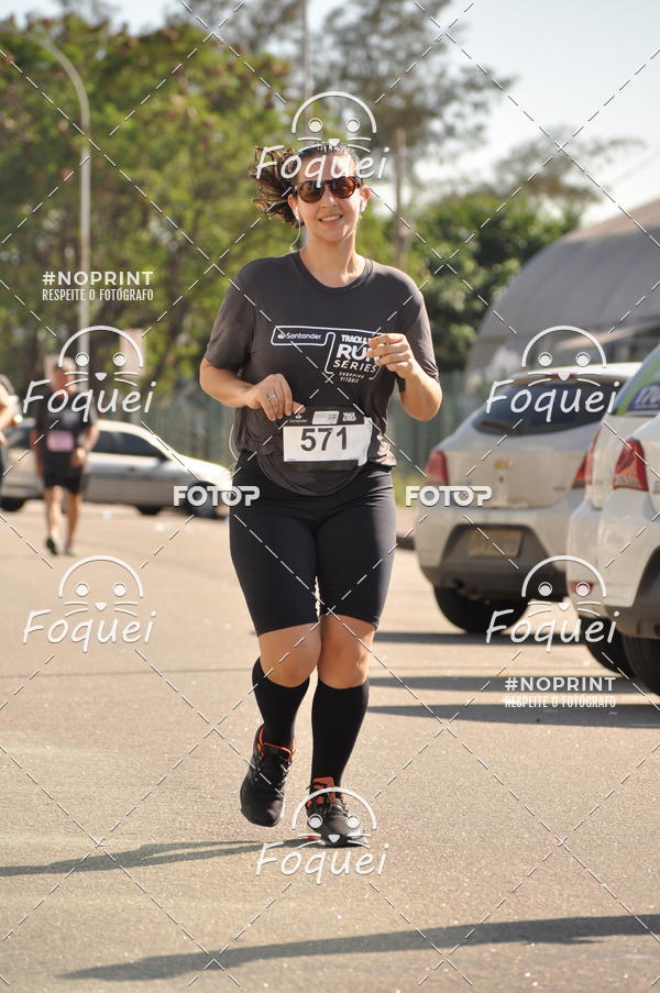 Buy your photos of the eventSantander Track&Field  Run Series - Shopping Vitria on Fotop