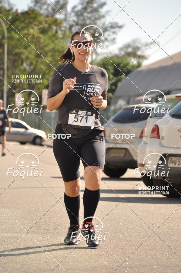 Buy your photos of the eventSantander Track&Field  Run Series - Shopping Vitria on Fotop