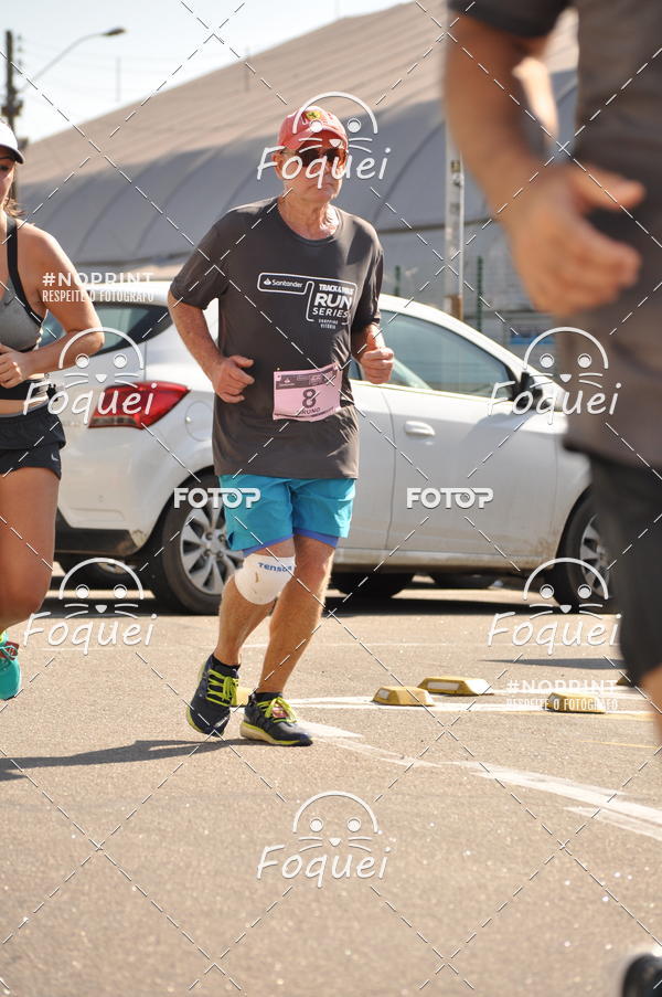 Buy your photos of the eventSantander Track&Field  Run Series - Shopping Vitria on Fotop