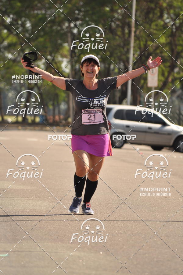 Buy your photos of the eventSantander Track&Field  Run Series - Shopping Vitria on Fotop