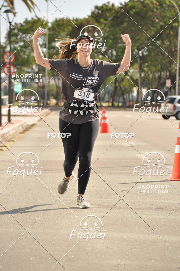 Buy your photos of the eventSantander Track&Field  Run Series - Shopping Vitria on Fotop