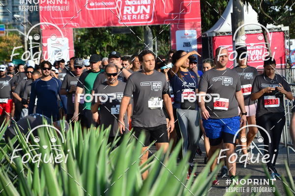 Buy your photos of the eventSantander Track&Field  Run Series - Shopping Vitria on Fotop