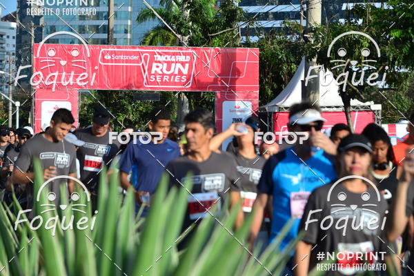 Buy your photos of the eventSantander Track&Field  Run Series - Shopping Vitria on Fotop