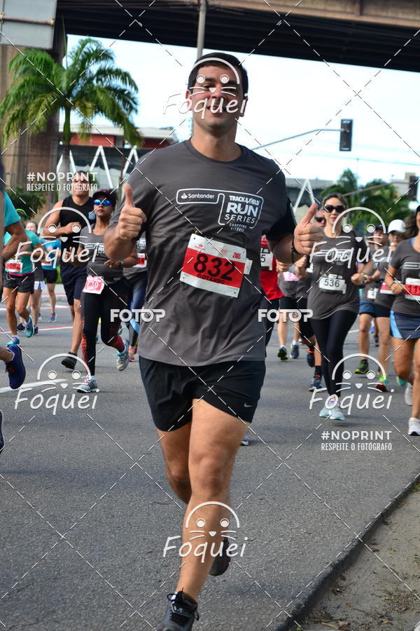 Buy your photos of the eventSantander Track&Field  Run Series - Shopping Vitria on Fotop