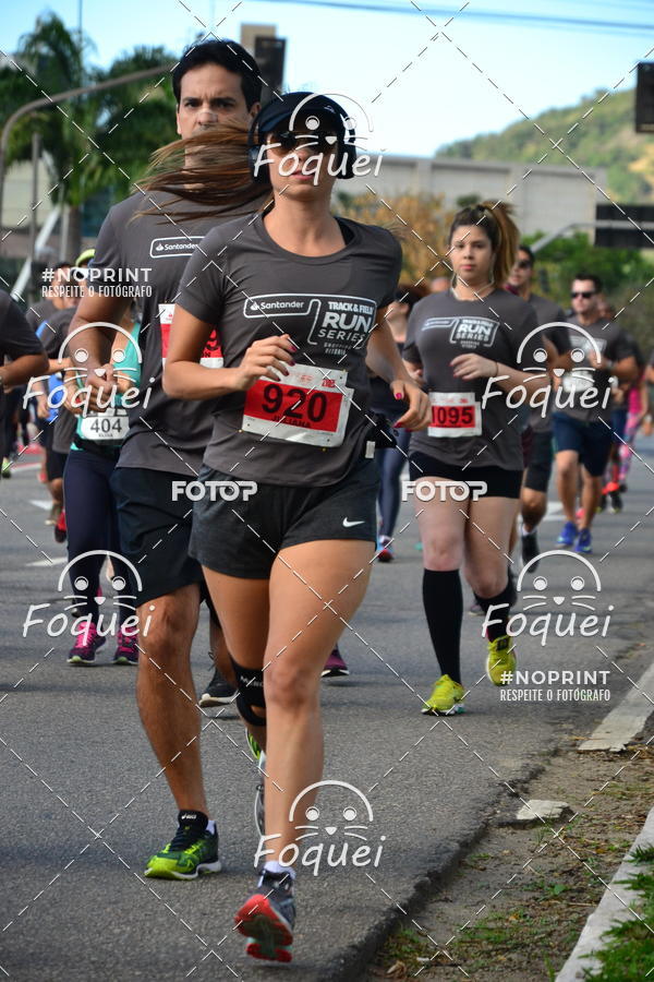 Buy your photos of the eventSantander Track&Field  Run Series - Shopping Vitria on Fotop
