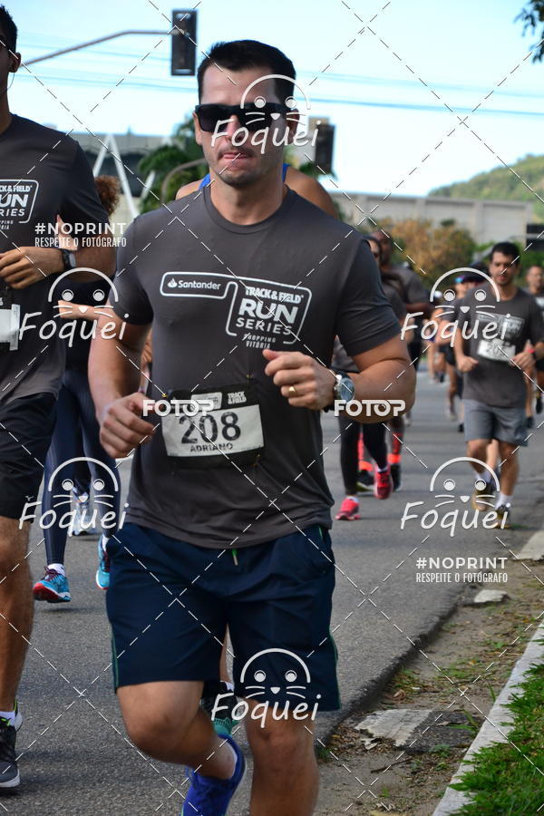 Buy your photos of the eventSantander Track&Field  Run Series - Shopping Vitria on Fotop