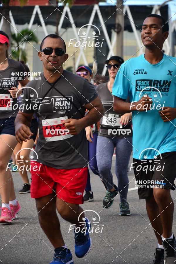 Buy your photos of the eventSantander Track&Field  Run Series - Shopping Vitria on Fotop