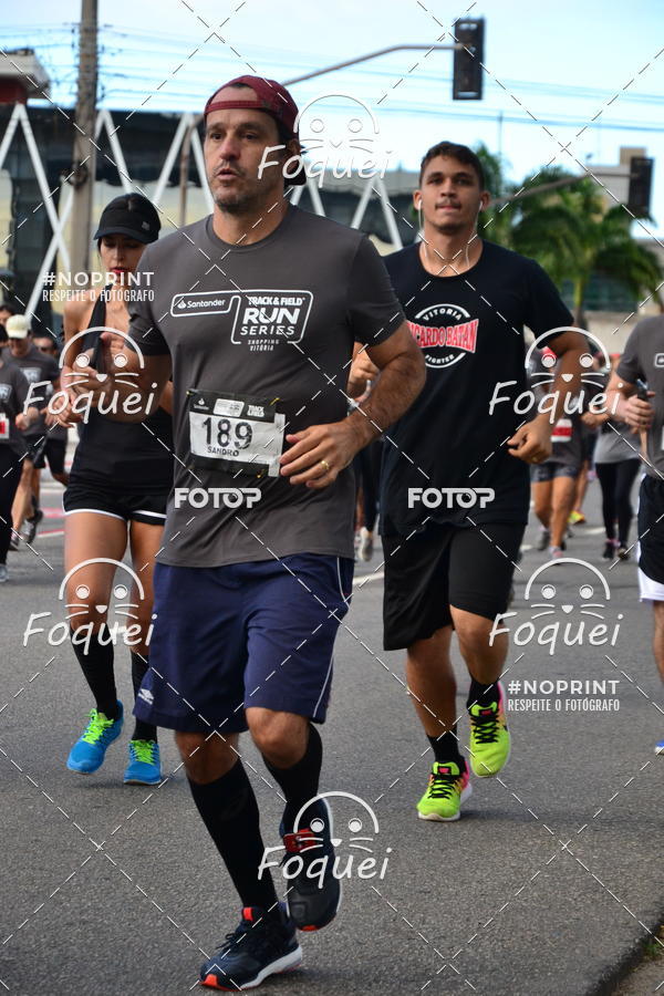 Buy your photos of the eventSantander Track&Field  Run Series - Shopping Vitria on Fotop