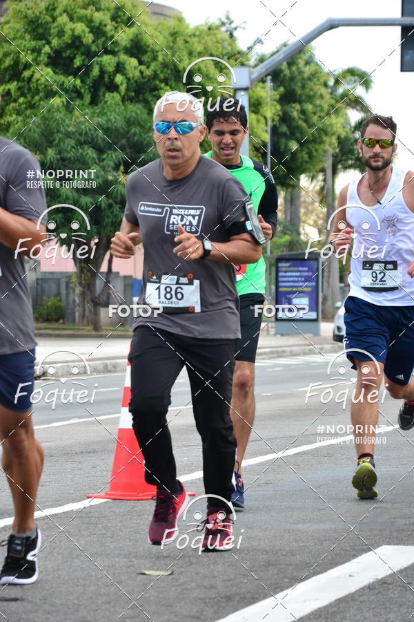 Buy your photos of the eventSantander Track&Field  Run Series - Shopping Vitria on Fotop
