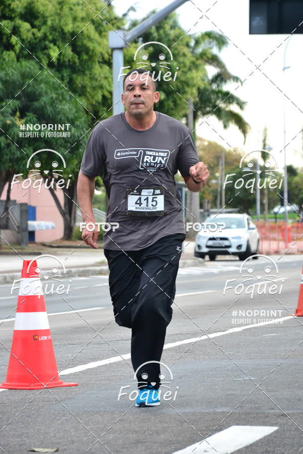 Buy your photos of the eventSantander Track&Field  Run Series - Shopping Vitria on Fotop