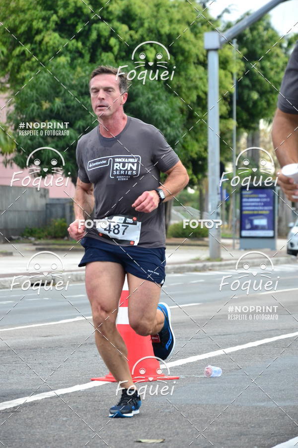 Buy your photos of the eventSantander Track&Field  Run Series - Shopping Vitria on Fotop