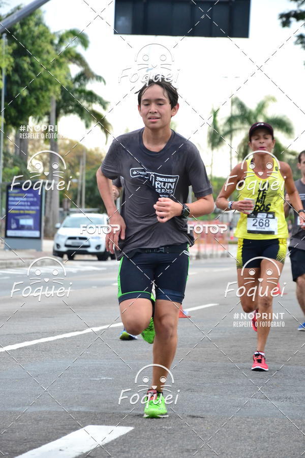 Buy your photos of the eventSantander Track&Field  Run Series - Shopping Vitria on Fotop