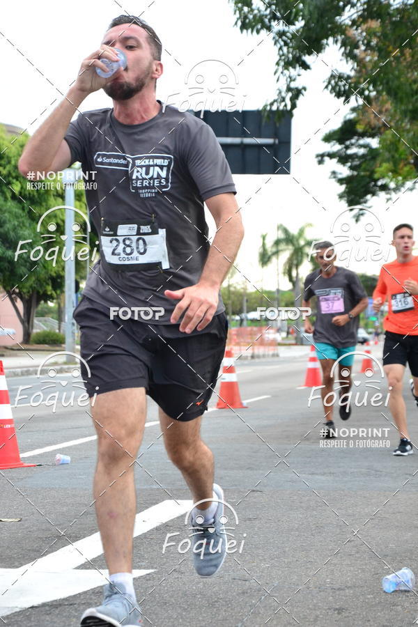Buy your photos of the eventSantander Track&Field  Run Series - Shopping Vitria on Fotop