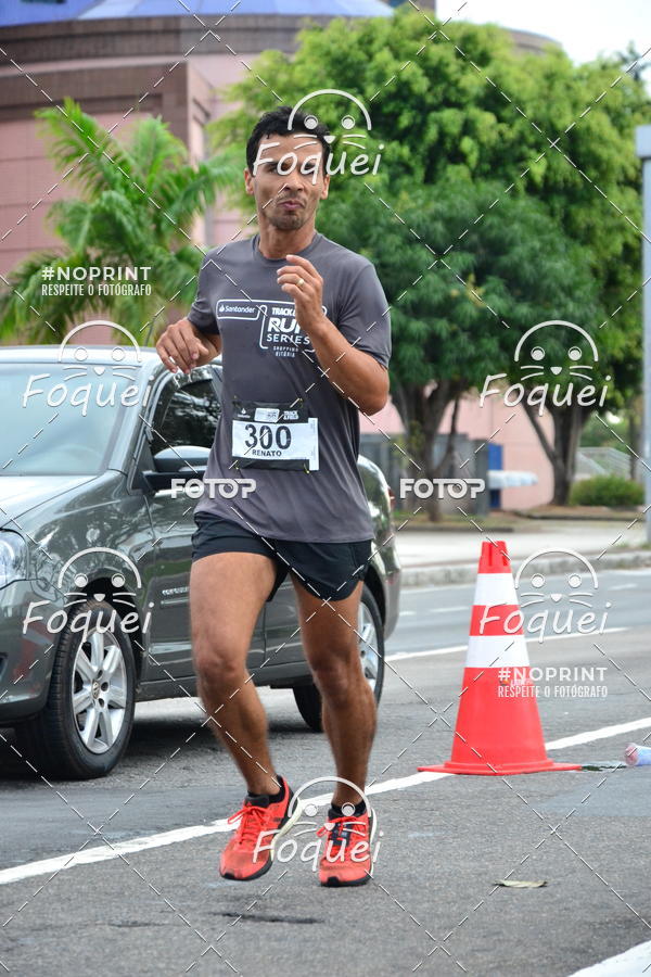 Buy your photos of the eventSantander Track&Field  Run Series - Shopping Vitria on Fotop