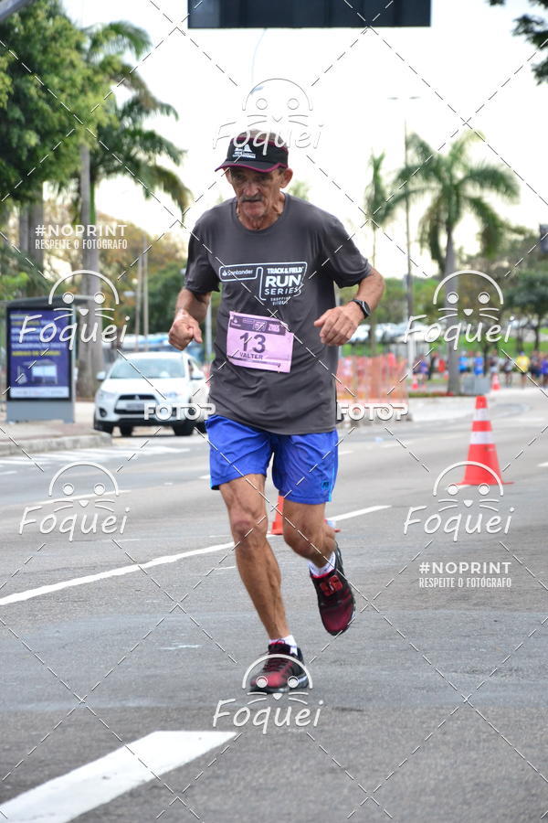 Buy your photos of the eventSantander Track&Field  Run Series - Shopping Vitria on Fotop