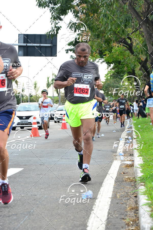Buy your photos of the eventSantander Track&Field  Run Series - Shopping Vitria on Fotop