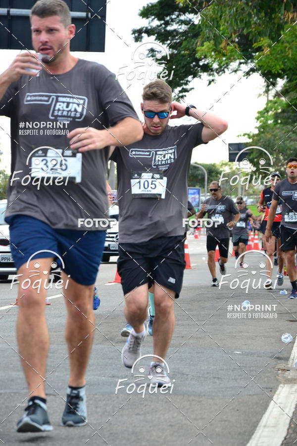 Buy your photos of the eventSantander Track&Field  Run Series - Shopping Vitria on Fotop