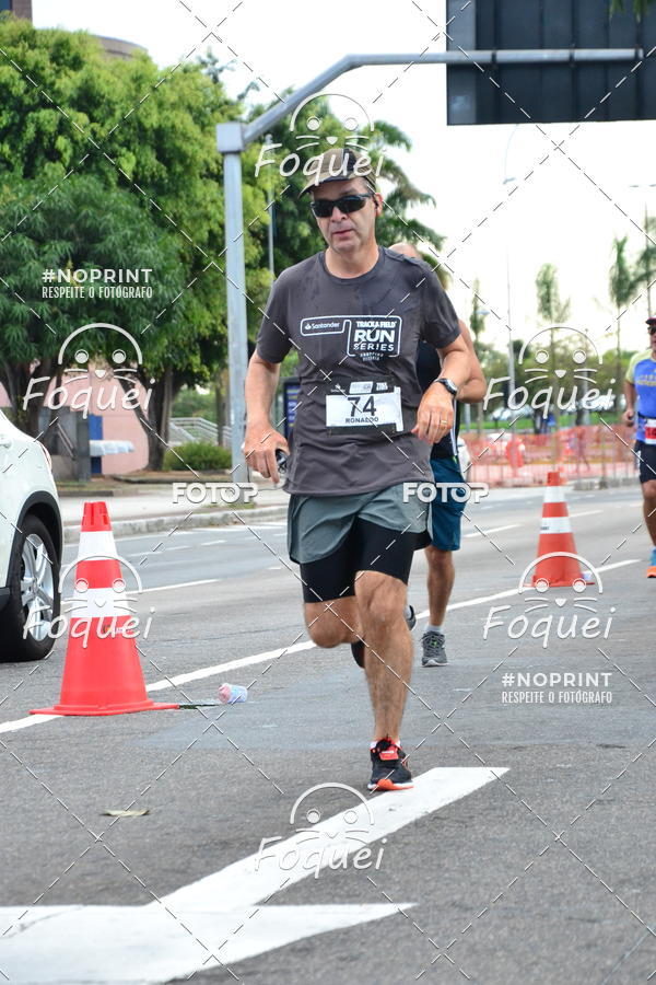 Buy your photos of the eventSantander Track&Field  Run Series - Shopping Vitria on Fotop