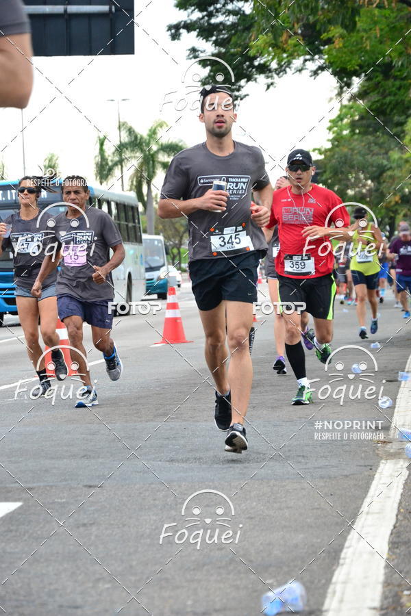 Buy your photos of the eventSantander Track&Field  Run Series - Shopping Vitria on Fotop