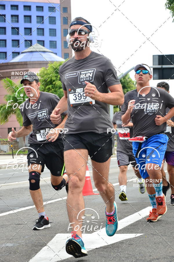 Buy your photos of the eventSantander Track&Field  Run Series - Shopping Vitria on Fotop