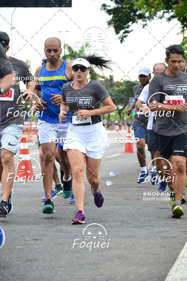 Buy your photos of the eventSantander Track&Field  Run Series - Shopping Vitria on Fotop