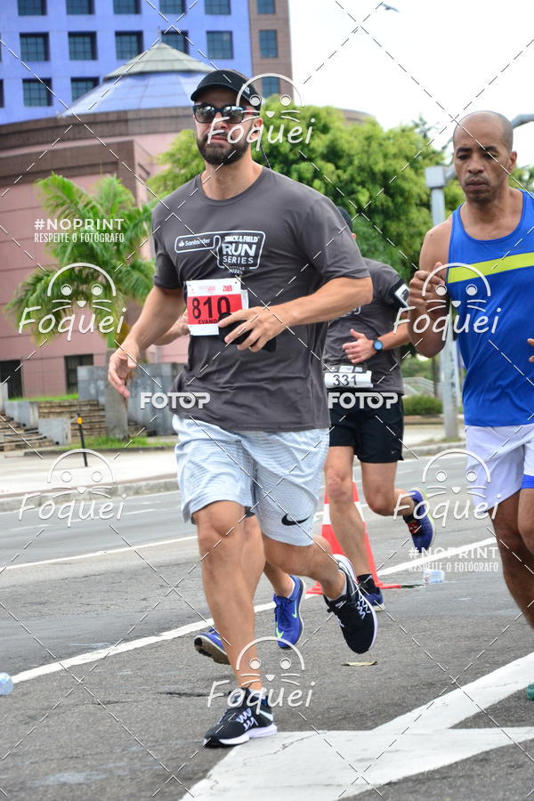 Buy your photos of the eventSantander Track&Field  Run Series - Shopping Vitria on Fotop