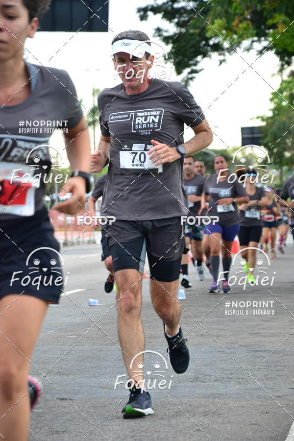 Buy your photos of the eventSantander Track&Field  Run Series - Shopping Vitria on Fotop
