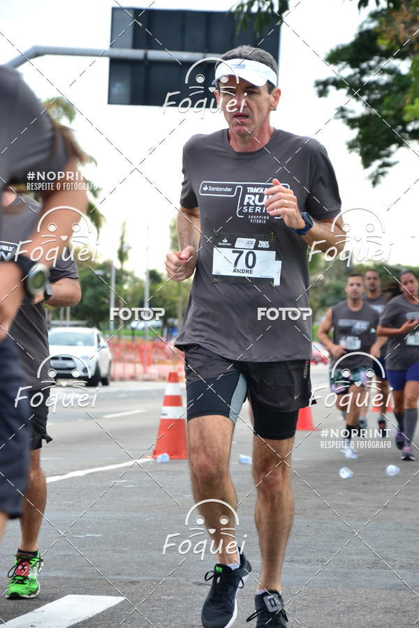 Buy your photos of the eventSantander Track&Field  Run Series - Shopping Vitria on Fotop