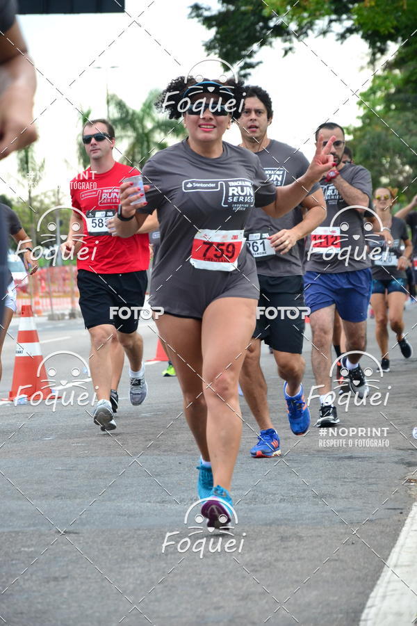 Buy your photos of the eventSantander Track&Field  Run Series - Shopping Vitria on Fotop