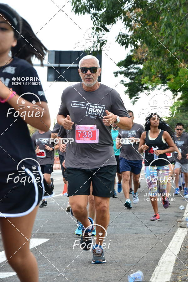 Buy your photos of the eventSantander Track&Field  Run Series - Shopping Vitria on Fotop