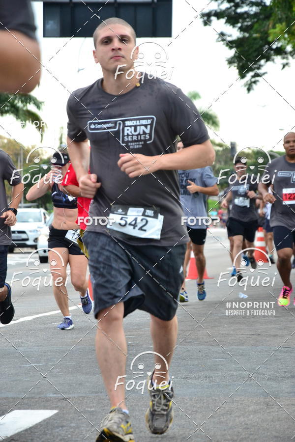 Buy your photos of the eventSantander Track&Field  Run Series - Shopping Vitria on Fotop