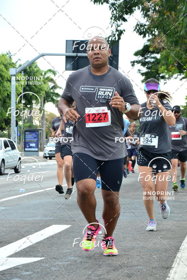 Buy your photos of the eventSantander Track&Field  Run Series - Shopping Vitria on Fotop