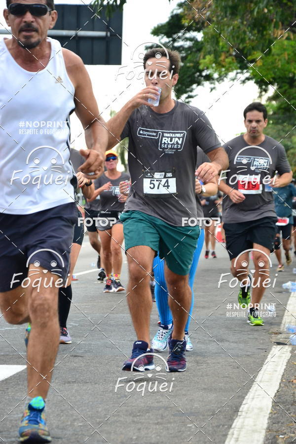 Buy your photos of the eventSantander Track&Field  Run Series - Shopping Vitria on Fotop