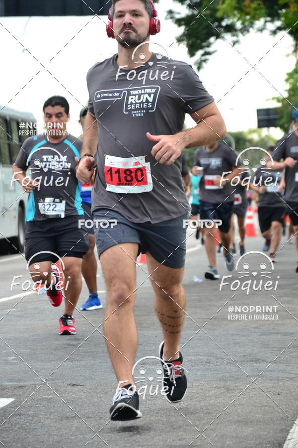 Buy your photos of the eventSantander Track&Field  Run Series - Shopping Vitria on Fotop