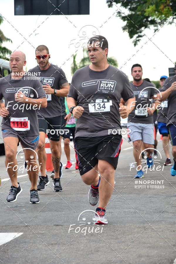 Buy your photos of the eventSantander Track&Field  Run Series - Shopping Vitria on Fotop
