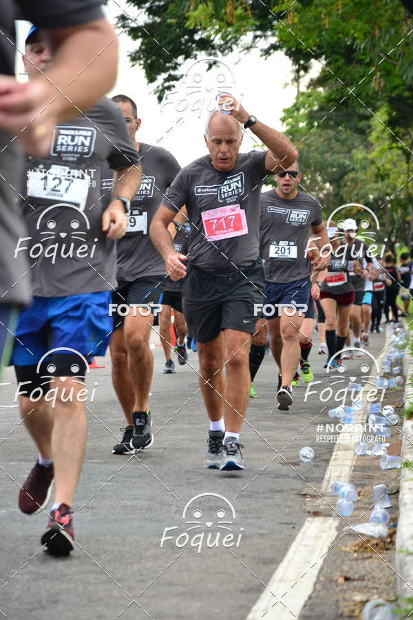 Buy your photos of the eventSantander Track&Field  Run Series - Shopping Vitria on Fotop