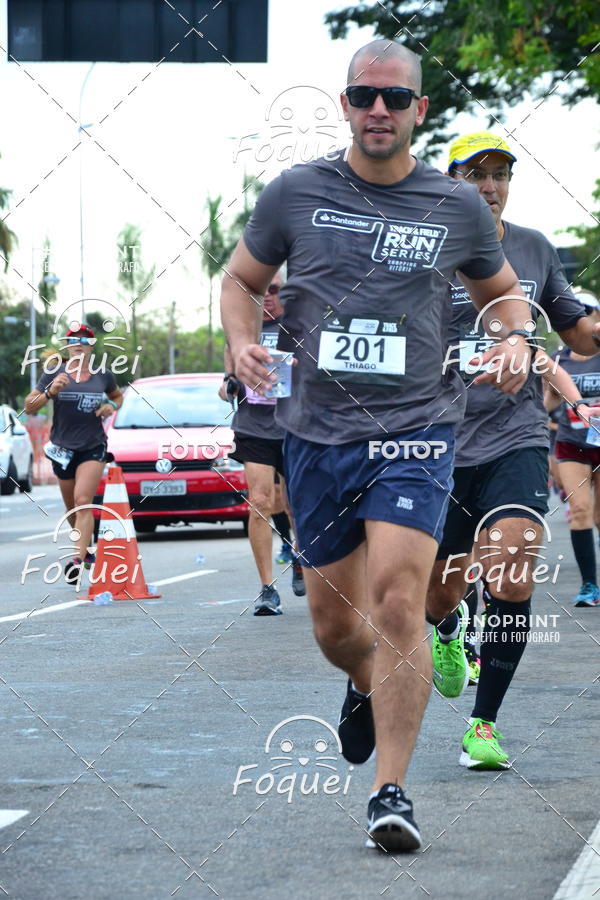 Buy your photos of the eventSantander Track&Field  Run Series - Shopping Vitria on Fotop