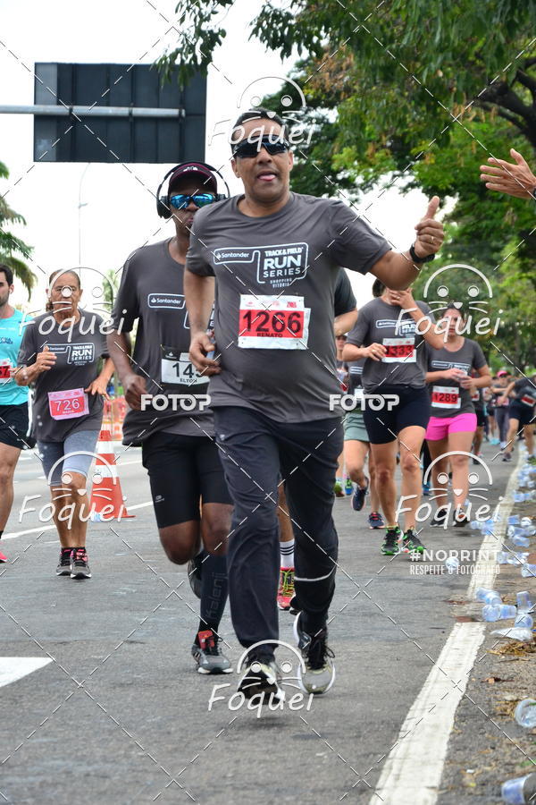 Buy your photos of the eventSantander Track&Field  Run Series - Shopping Vitria on Fotop