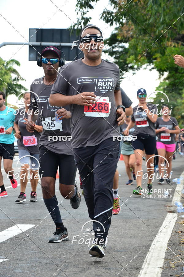 Buy your photos of the eventSantander Track&Field  Run Series - Shopping Vitria on Fotop