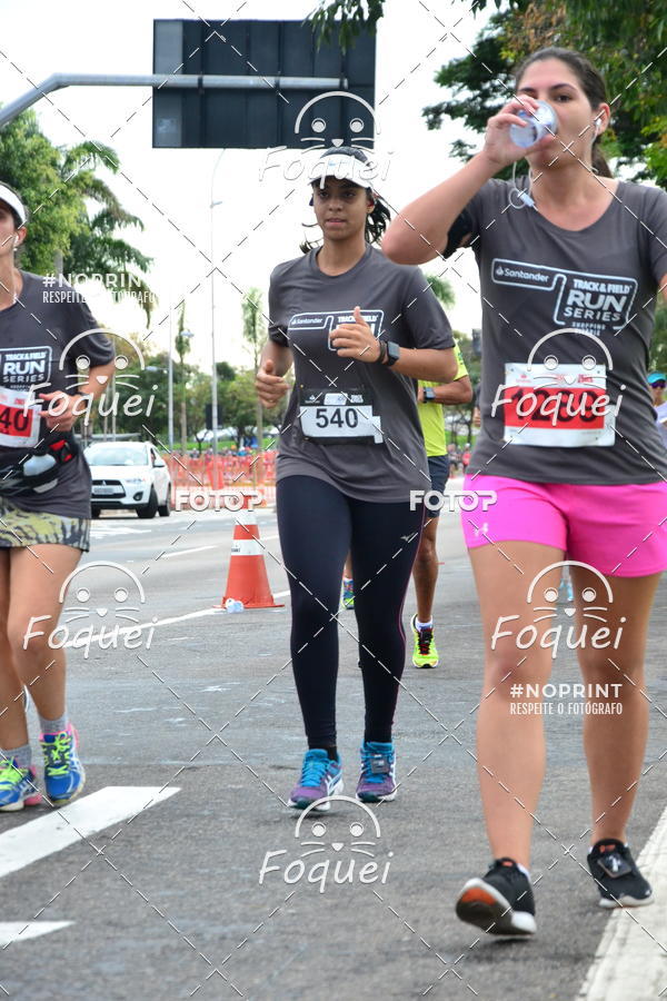 Buy your photos of the eventSantander Track&Field  Run Series - Shopping Vitria on Fotop
