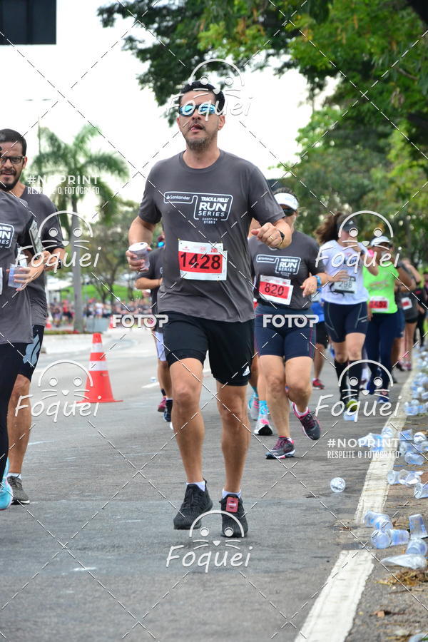 Buy your photos of the eventSantander Track&Field  Run Series - Shopping Vitria on Fotop