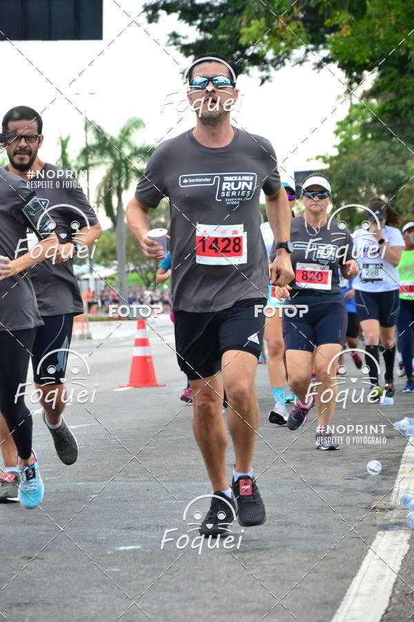 Buy your photos of the eventSantander Track&Field  Run Series - Shopping Vitria on Fotop