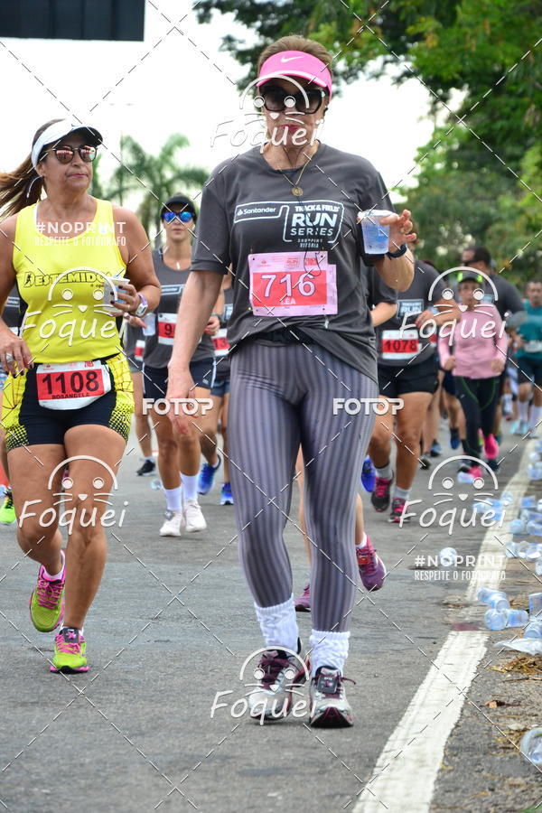 Buy your photos of the eventSantander Track&Field  Run Series - Shopping Vitria on Fotop